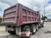 2016 Mack GU713