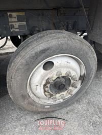 2016 Mack GU713