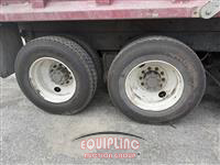 2016 Mack GU713