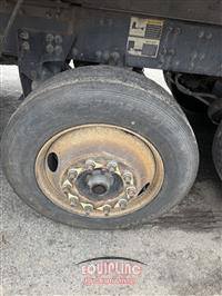 2016 Mack GU713
