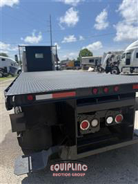 2014 Freightliner M2