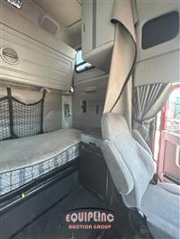 2018 Freightliner Columbia Glider
