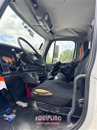 2017 Freightliner M2