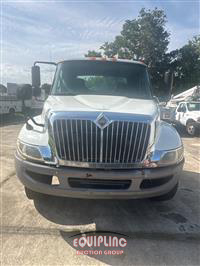 2004 International 4300