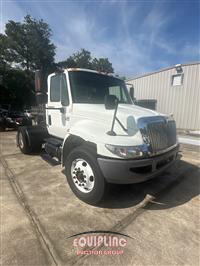 2004 International 4300