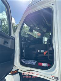 2022 Freightliner CASCADIA
