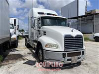 2013 Mack CXU613 SLEEPER 