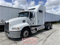 2013 Mack CXU613 SLEEPER 