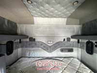 2013 Mack CXU613 SLEEPER 