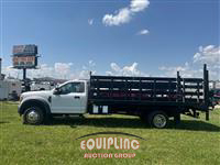 2017 Ford F450 STAKE BED