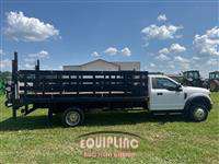 2017 Ford F450 STAKE BED