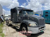 2015 Mack CXU613 SLEEPER 
