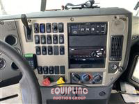 2015 Mack CXU613 SLEEPER 