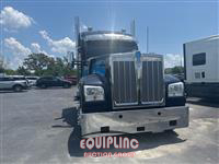 2020 Kenworth W990