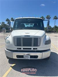 2015 Freightliner M2