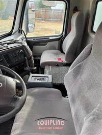 2014 VOLVO TRUCK VNM