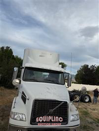 2013 VOLVO TRUCK VNM
