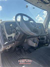 2016 Freightliner M2