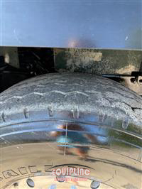 2000 Mack RD688
