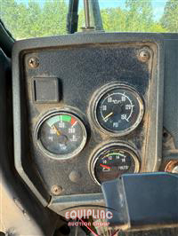 2000 Mack RD688