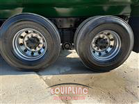 2000 Mack RD688