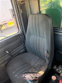 2000 Mack RD688