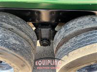 2000 Mack RD688