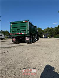 2000 Mack RD688