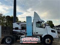 2014 VOLVO TRUCK VNM