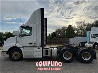 2017 VOLVO TRUCK VNM