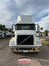2014 VOLVO TRUCK VNM