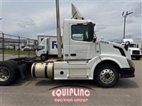 2013 VOLVO TRUCK VNL