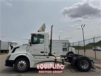 2013 VOLVO TRUCK VNL