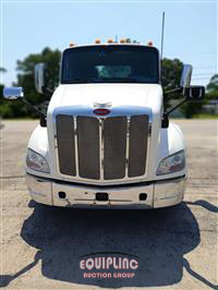 2018 Peterbilt 579 Day Cab