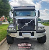 2019 Volvo VHD84F300 Tri-Axle Dump TruckT