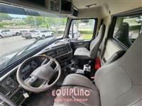 2019 Volvo VHD84F300 Tri-Axle Dump TruckT