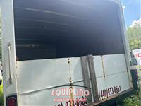 2000 Ford E-350