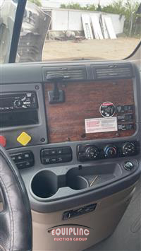 2017 Freightliner CASCADIA 126