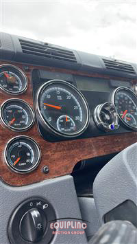 2017 Freightliner Cascadia 125