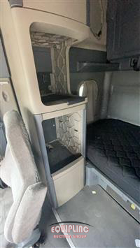 2017 Freightliner Cascadia 125