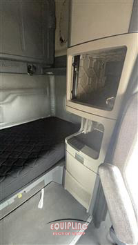 2017 Freightliner Cascadia 125