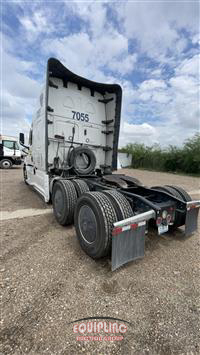 2021 Freightliner CASCADIA 126