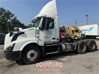 2016 Volvo VNL300
