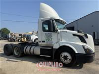 2016 Volvo VNL300