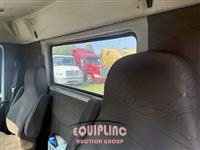 2016 Volvo VNL300