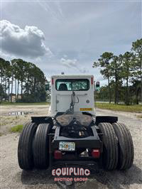 2010 Peterbilt 337
