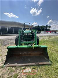 2011 John Deere 5205