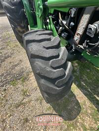 2011 John Deere 5205