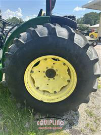 2011 John Deere 5205