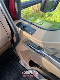 2019 Kenworth T680 SLEEPER TRUCK